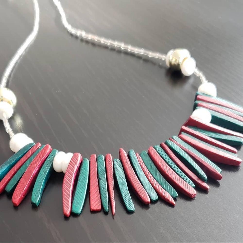 Green and red wooden handcraft seed bead necklace